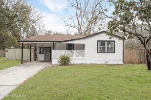 3035 Lucoma Dr in Jacksonville, FL - Building Photo