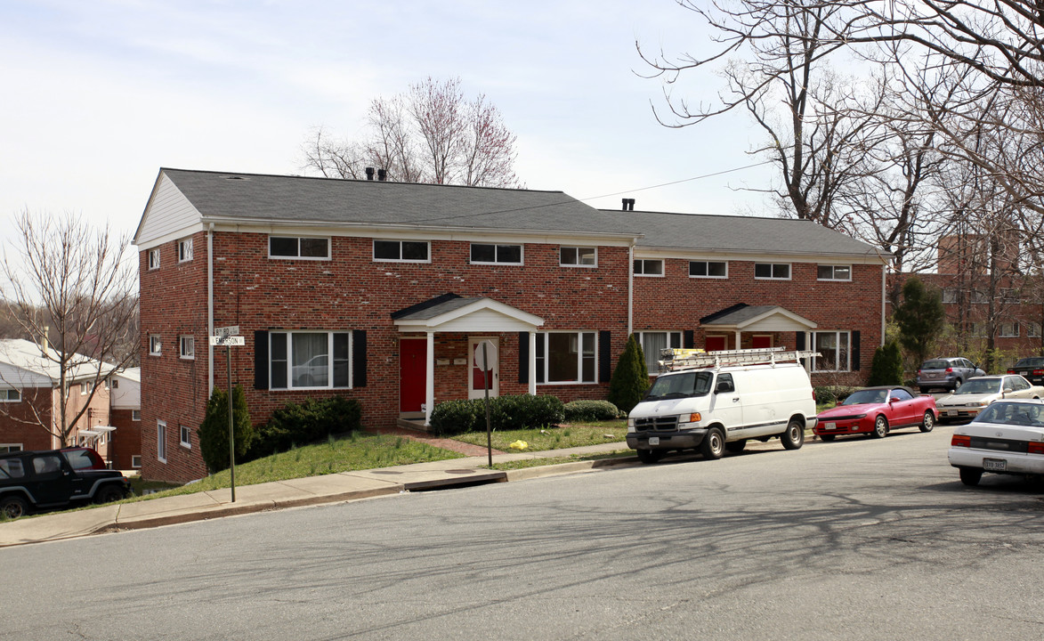 831 S Emerson St in Arlington, VA - Building Photo