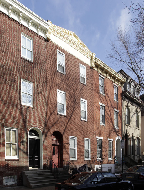 1921 Wallace St in Philadelphia, PA - Foto de edificio