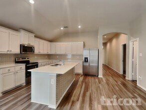 2557 Hadley St in Weatherford, TX - Building Photo - Building Photo