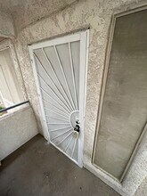 5217 Caspian Springs Dr in Las Vegas, NV - Building Photo - Building Photo