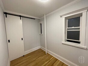 425 E 73rd St in New York, NY - Building Photo - Building Photo