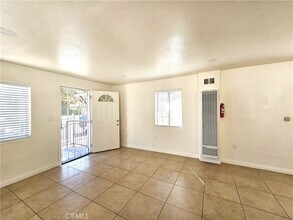 654 W 21st St in Los Angeles, CA - Building Photo - Building Photo