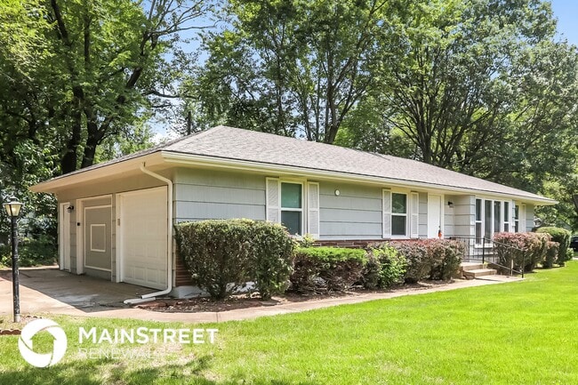 property at 6000 E 102nd St