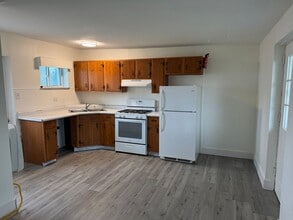 4813 Sayre Ave in Parkersburg, WV - Building Photo - Building Photo