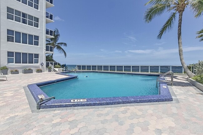 3700 Galt Ocean Dr, Unit 1108 in Fort Lauderdale, FL - Foto de edificio - Building Photo