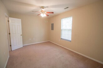 5307 E Trikalla Dr in Columbia, MO - Building Photo - Building Photo