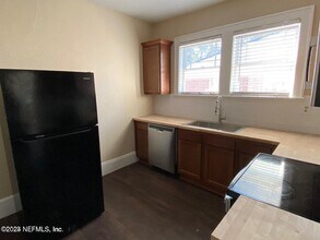 3038 Post St in Jacksonville, FL - Building Photo - Building Photo