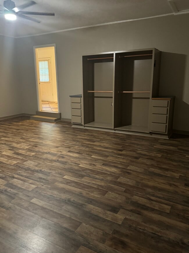 2213 Robbins Dr in Jacksonville, TX - Building Photo - Building Photo