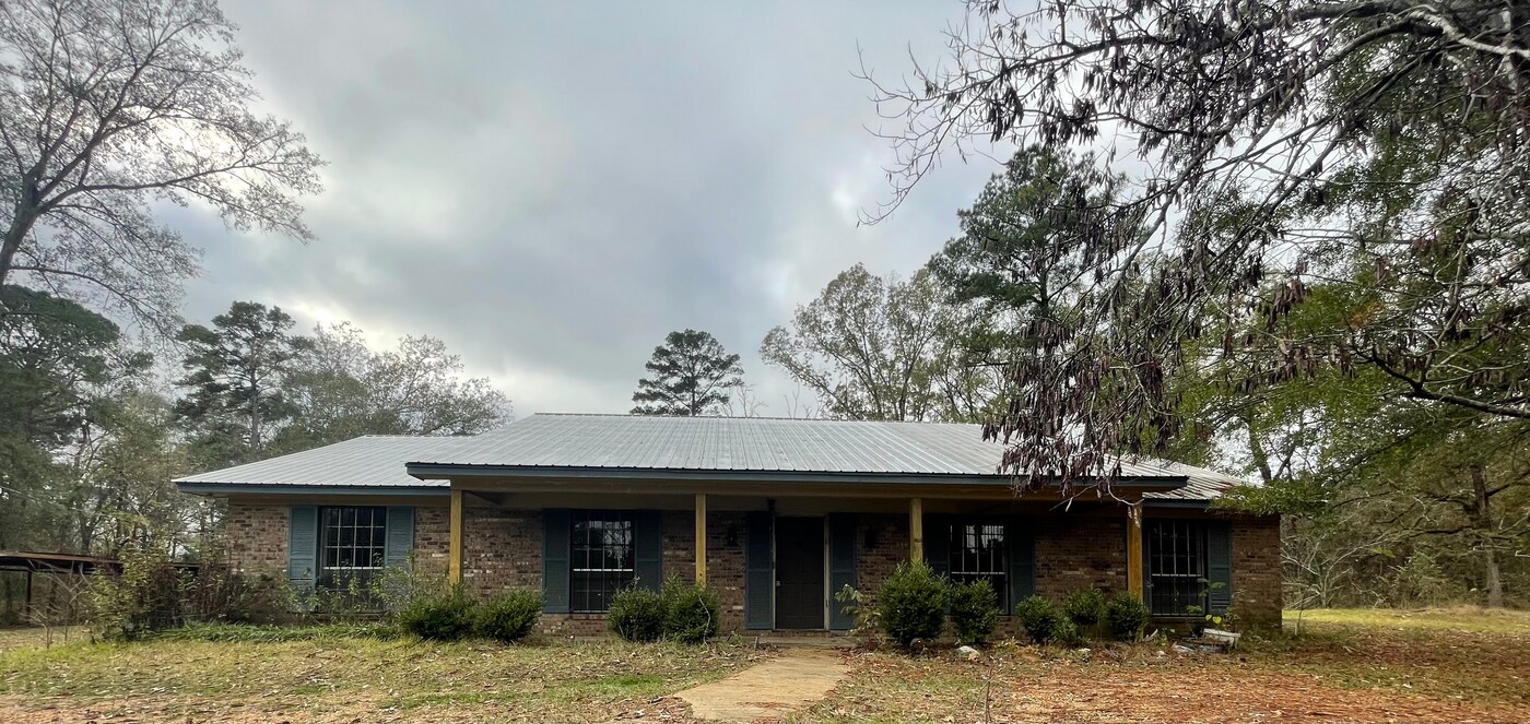 4333 Terry Rd in Jackson, MS - Building Photo