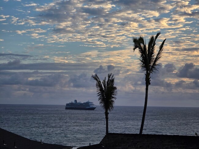 property at 1367 Kakae Pl