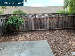 321 W Meadows Ln in Danville, CA - Building Photo - Building Photo