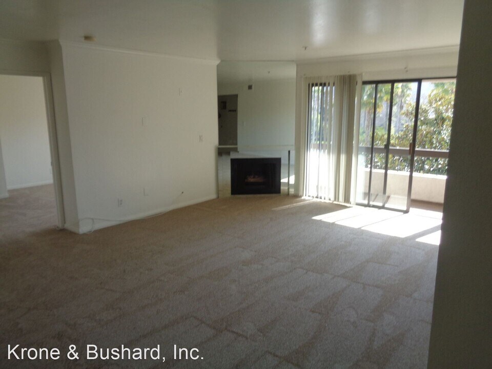 5765 Friars Rd in San Diego, CA - Building Photo