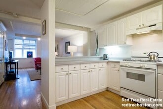 28 Piedmont St, Unit 3 in Boston, MA - Foto de edificio - Building Photo
