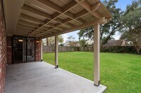 18023 Holly Forest Dr photo'