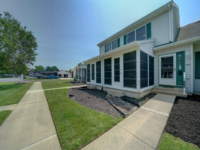 property at 405 Franklin St