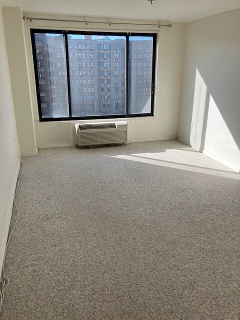 2501 Calvert St NW, Unit #705 in Washington, DC - Foto de edificio - Building Photo