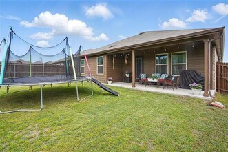 908 Euston St in Denton, TX - Building Photo - Building Photo