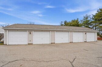 8515 Island Pines Pl in Maineville, OH - Building Photo - Building Photo