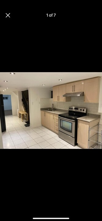 1005 Caledonia Rd in Toronto, ON - Building Photo