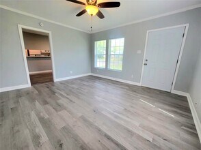 701 18th Ave N in Texas City, TX - Building Photo - Building Photo