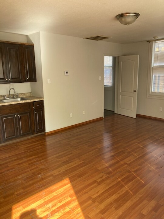 718 N Marsalis Ave in Dallas, TX - Building Photo