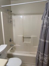 4513 Park Knoll Ln in Fayetteville, NC - Building Photo - Building Photo