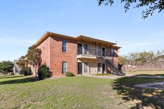 10005 Amber Cir in Waco, TX - Building Photo - Building Photo