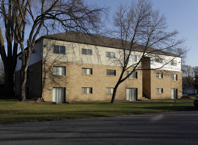 Terrace View Apartments in St. Cloud, MN - Foto de edificio - Building Photo