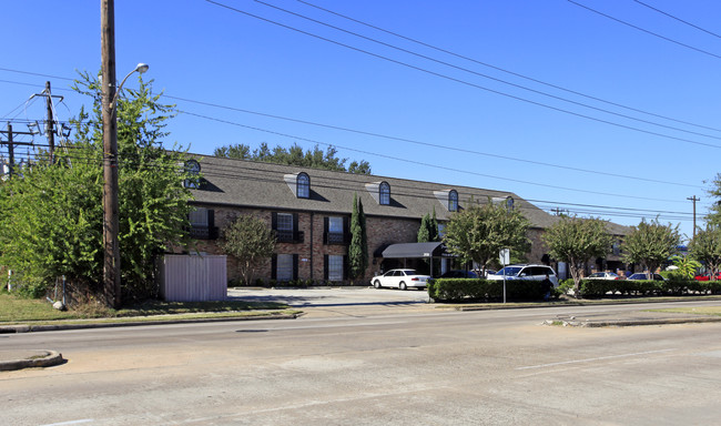 Fountain Spring Apartments in Houston, TX - Building Photo - Building Photo