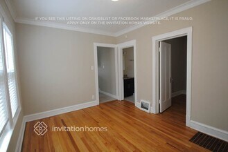 5458 N Marmora Ave in Chicago, IL - Building Photo - Building Photo