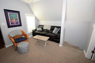 8 Cross St in Lincoln, NH - Building Photo - Building Photo