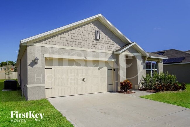 2741 Grand Central Ave in Tavares, FL - Building Photo - Building Photo