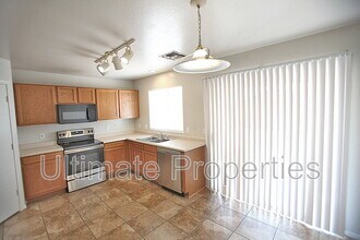 12203 W Windrose Dr in El Mirage, AZ - Building Photo - Building Photo