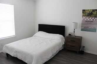 311 Lebanon St in San Antonio, TX - Foto de edificio - Building Photo