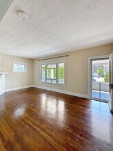 2683 Hampshire Rd, Unit 2 in Cleveland Heights, OH - Building Photo - Building Photo