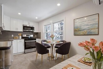 554 Hort St in Westfield, NJ - Building Photo - Building Photo