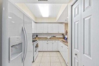 5300 S Atlantic Ave in New Smyrna Beach, FL - Building Photo - Building Photo