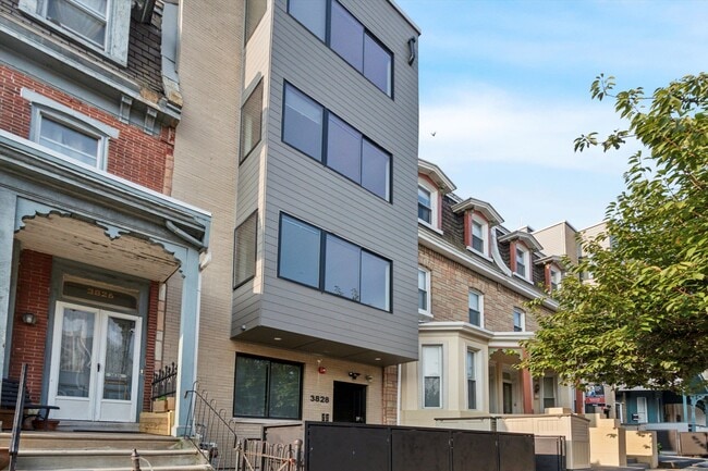 3828 Baring St in Philadelphia, PA - Foto de edificio - Building Photo