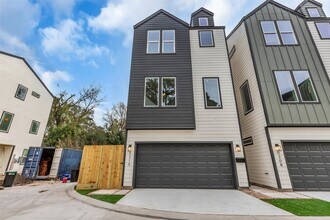 5310 Kindred Garden Ln in Houston, TX - Building Photo - Building Photo