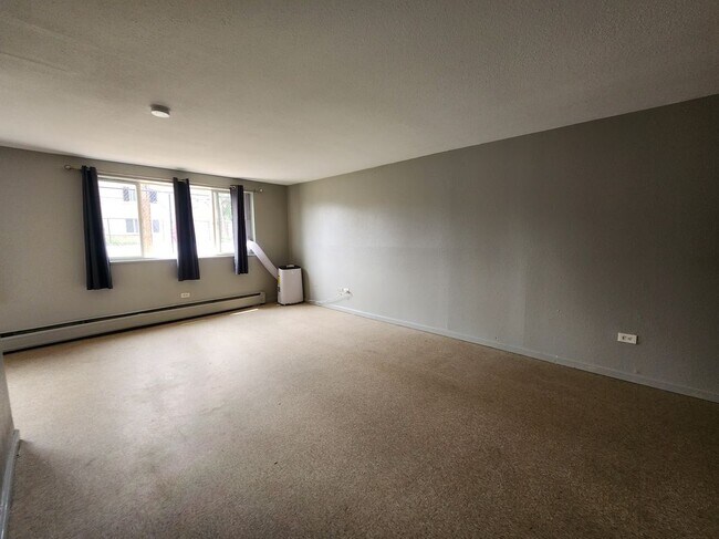 1600 Clinton St in Aurora, CO - Building Photo - Building Photo