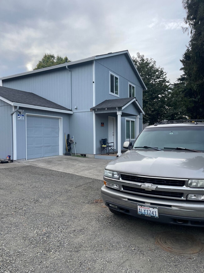 1195 Norway St NE in Salem, OR - Foto de edificio - Building Photo