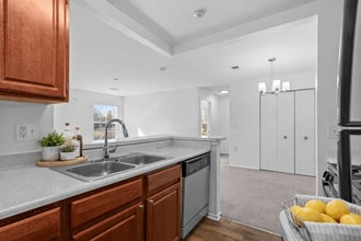 Canton Club Apartments - Canton, MI in Canton, MI - Foto de edificio - Building Photo