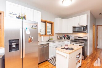 844 N Wood St in Chicago, IL - Building Photo - Building Photo