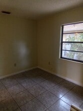 14617 Sunset St, Unit A in Clearwater, FL - Foto de edificio - Building Photo