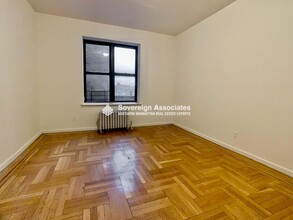 590 Fort Washington Ave in New York, NY - Building Photo - Building Photo