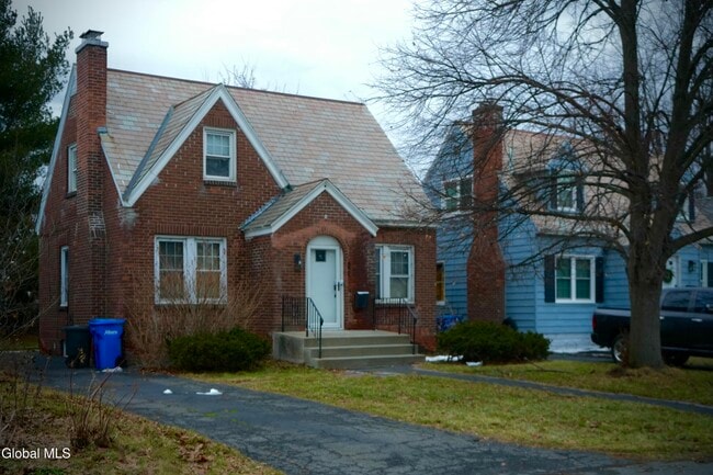 21 Fordham Ct in Albany, NY - Building Photo - Building Photo