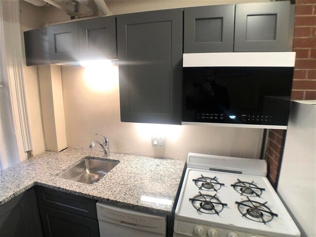 107 Beacon St, Unit 2