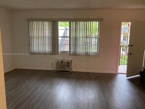 151 SW 134th Way, Unit 212N in Pembroke Pines, FL - Building Photo - Building Photo