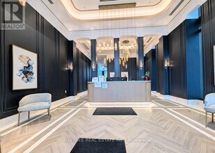 120 Eagle Rock Way in Vaughan, ON - Building Photo - Building Photo